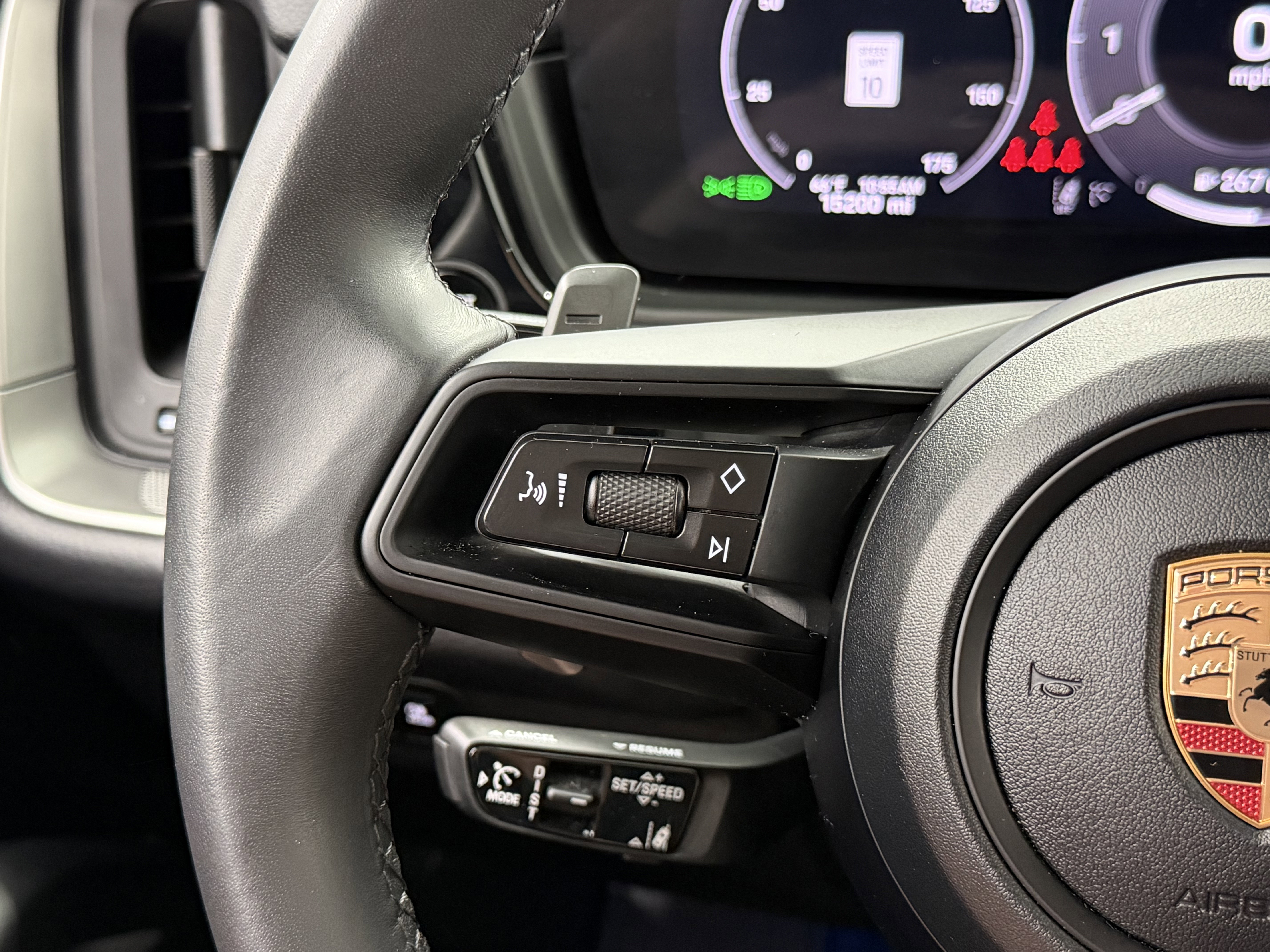 Certified 2025 Porsche Cayenne image 44