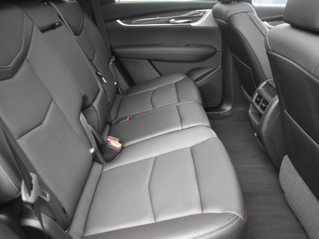Used 2022 Cadillac XT5 Sportv w/ LPO, ONYX Package image 34