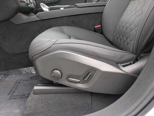 Used 2025 Volvo XC90 B6 Plus image 22