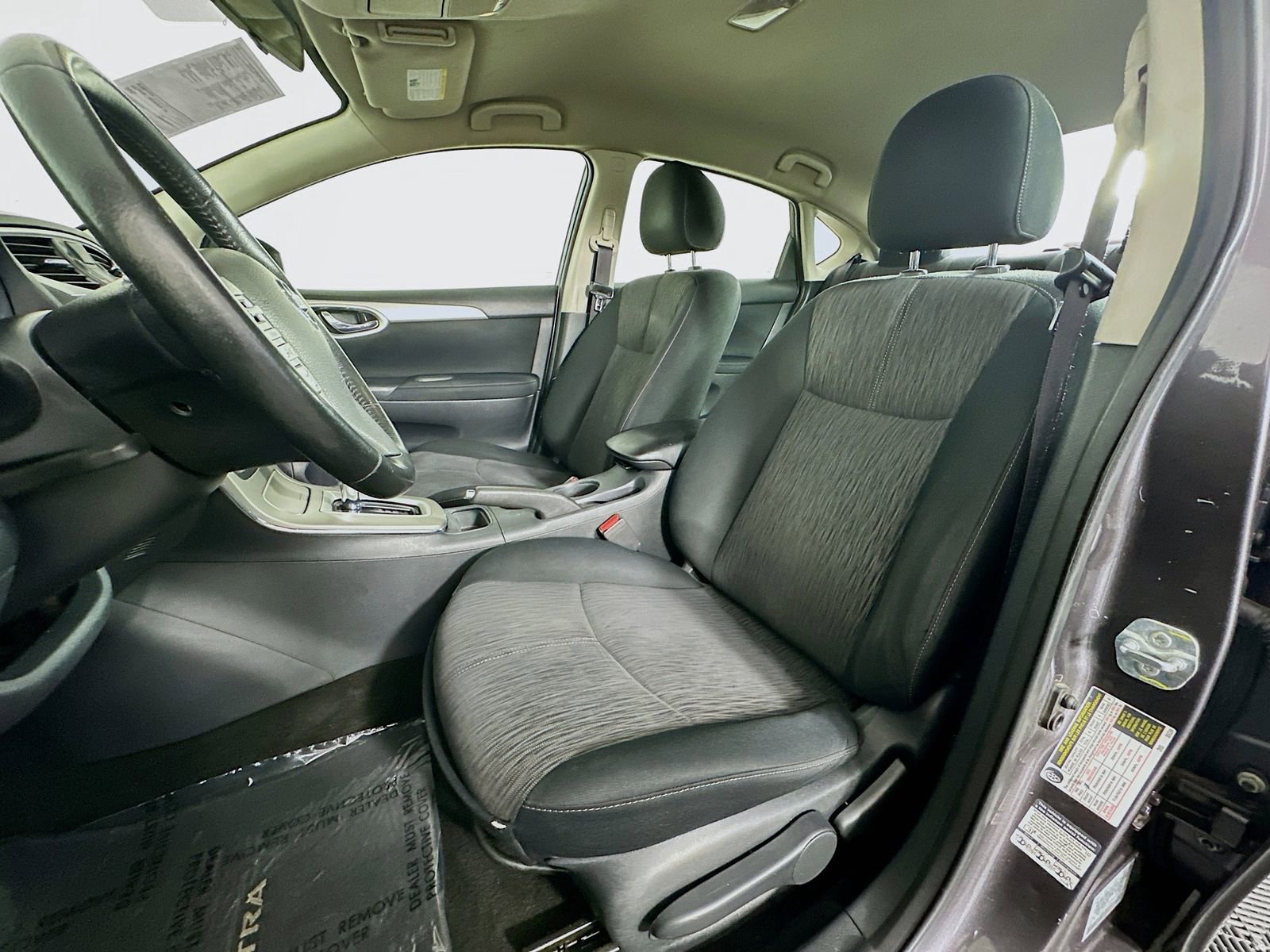 Used 2015 Nissan Sentra SV FWD image 19