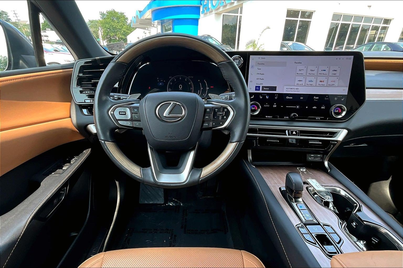 Used 2023 Lexus RX 350 Premium w/ Accessory Package (Z1) AWD/4WD image 5
