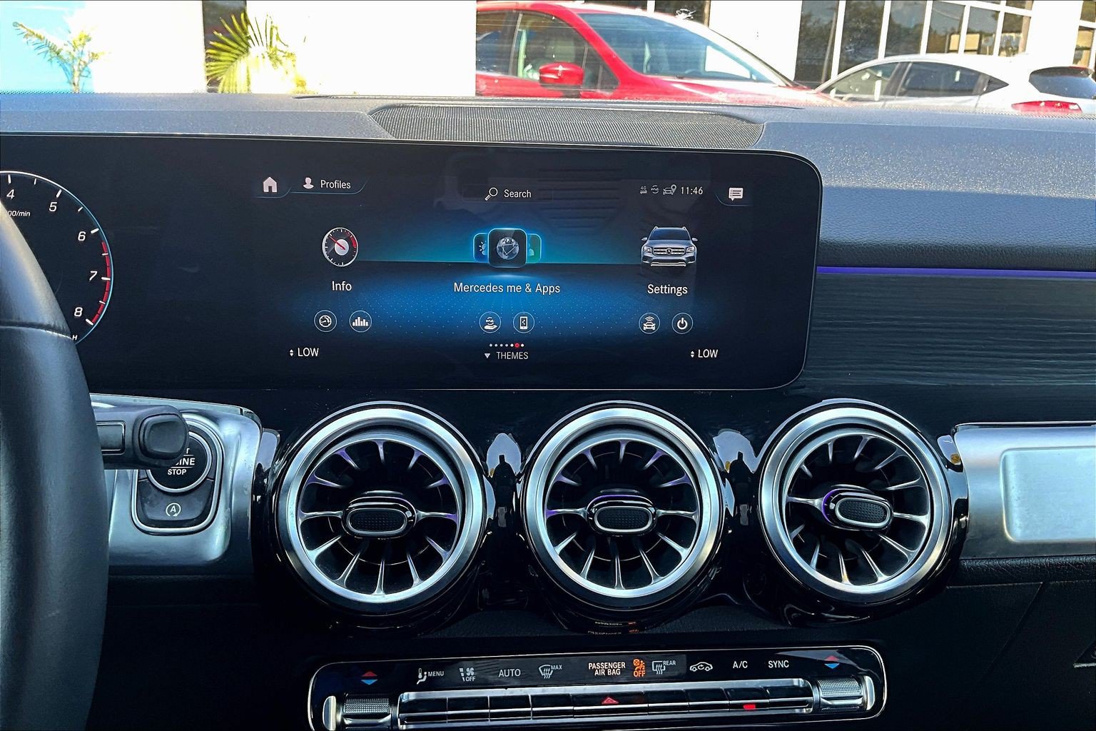 Used 2023 Mercedes-Benz GLB 250 4MATIC image 24