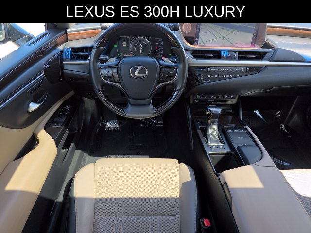 Used 2019 Lexus ES 300h w/ Accessory Package 2 FWD image 20