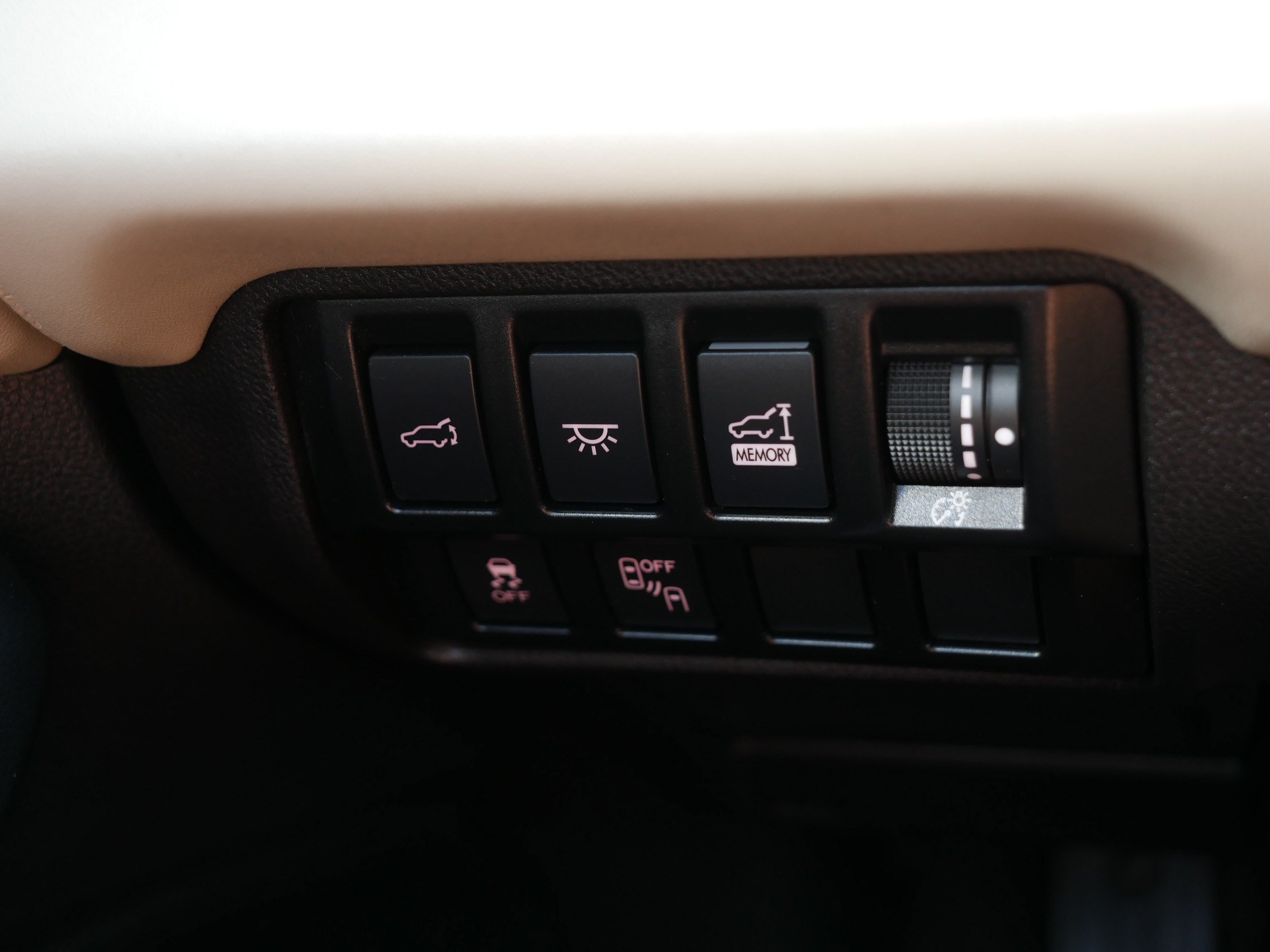 Used 2022 Subaru Ascent Limited AWD/4WD image 26