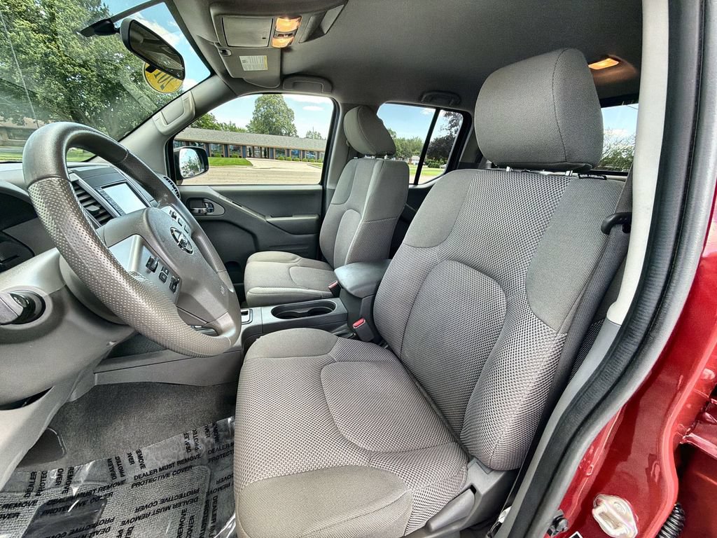 Used 2019 Nissan Frontier SV AWD/4WD image 13