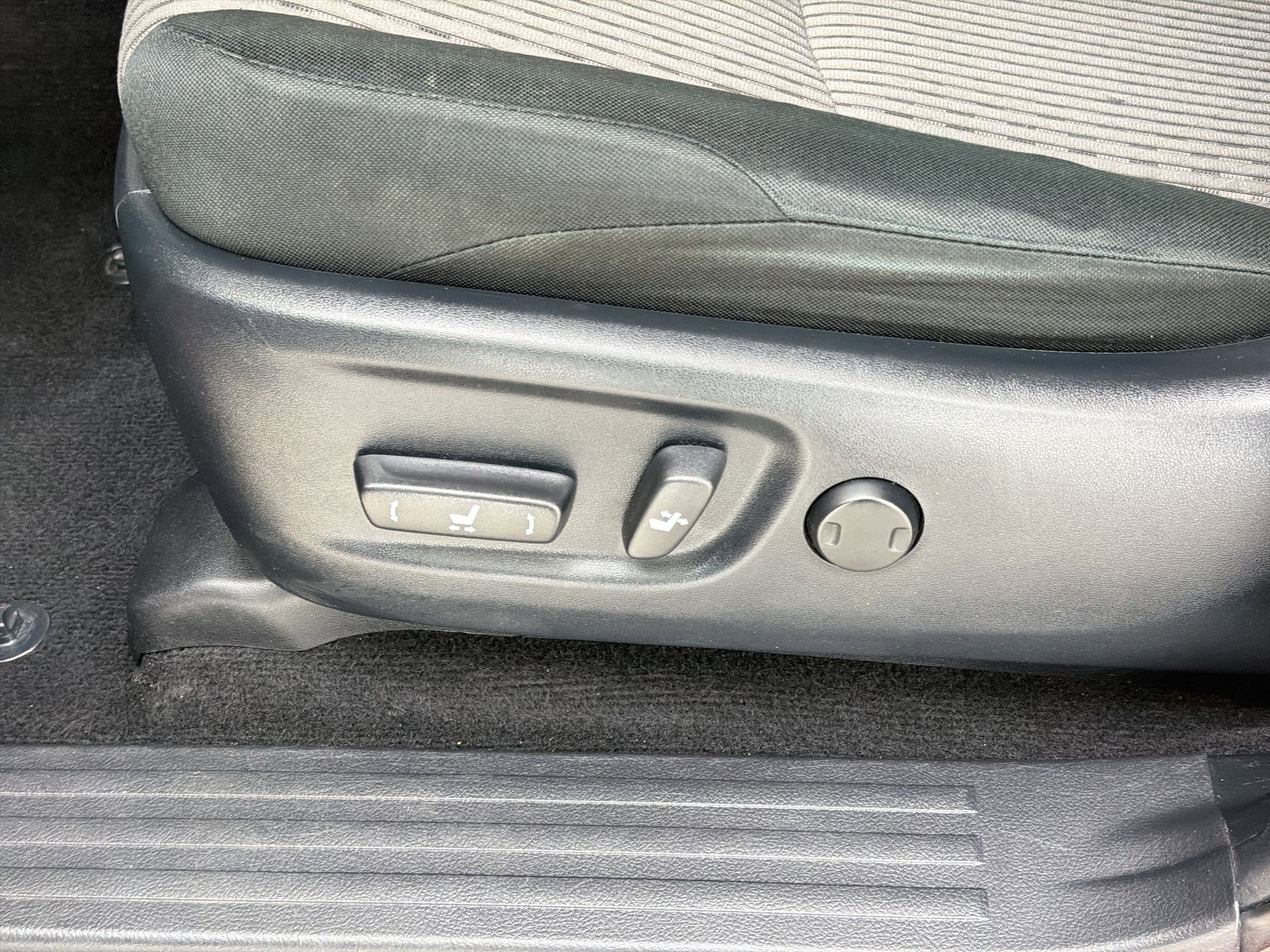 Used 2019 Toyota 4Runner SR5 image 13