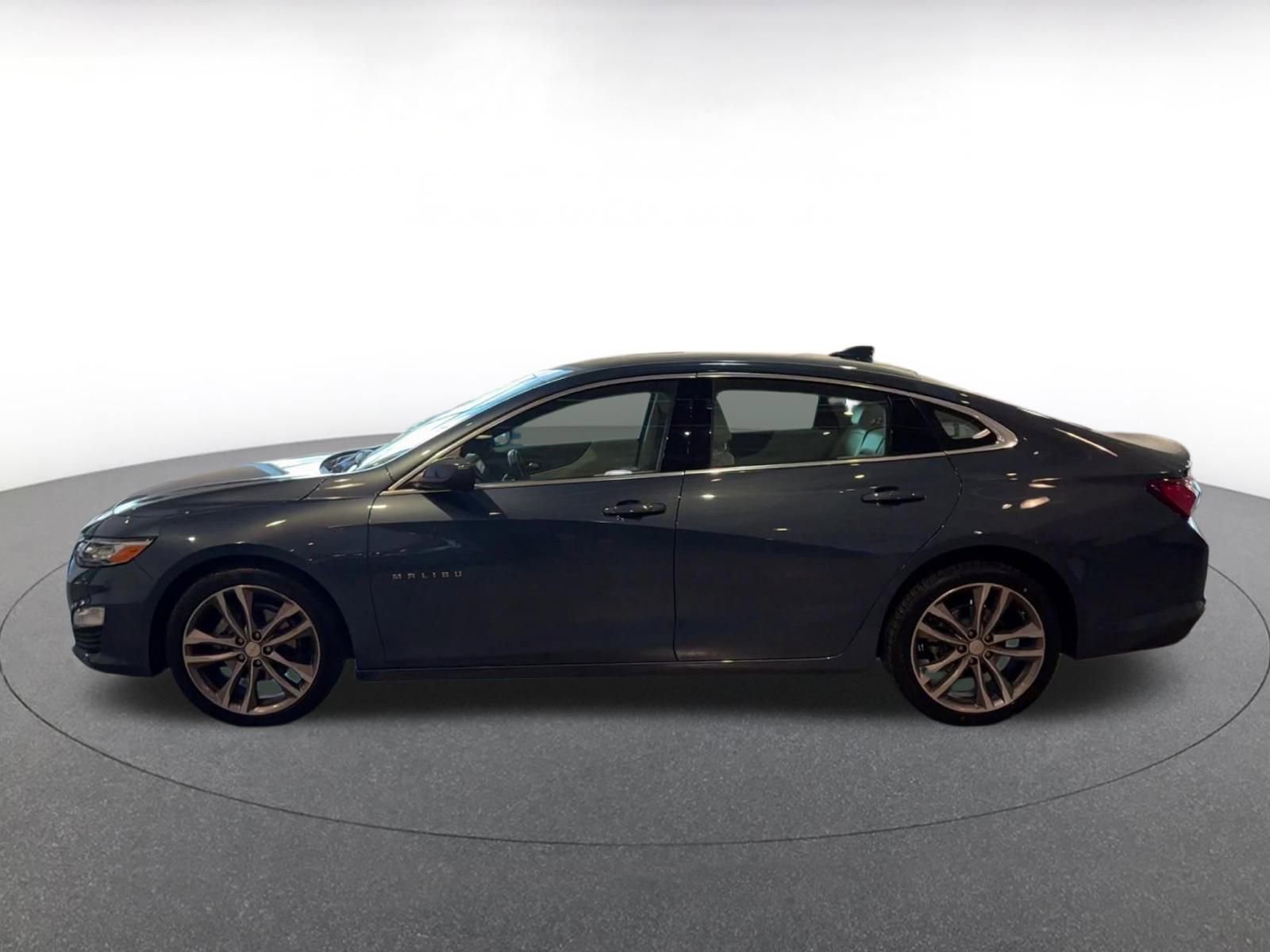 Used 2024 Chevrolet Malibu LT image 9