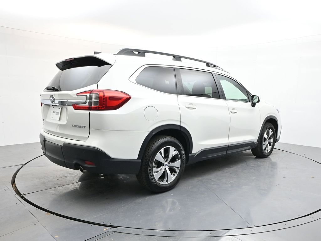 Used 2023 Subaru Ascent Premium w/ Convenience Package image 7