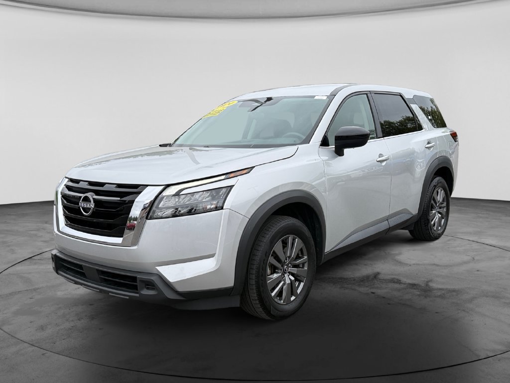 Used 2024 Nissan Pathfinder S FWD image 4