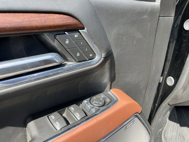 Certified 2025 GMC Sierra 3500 Denali Ultimate AWD/4WD image 24