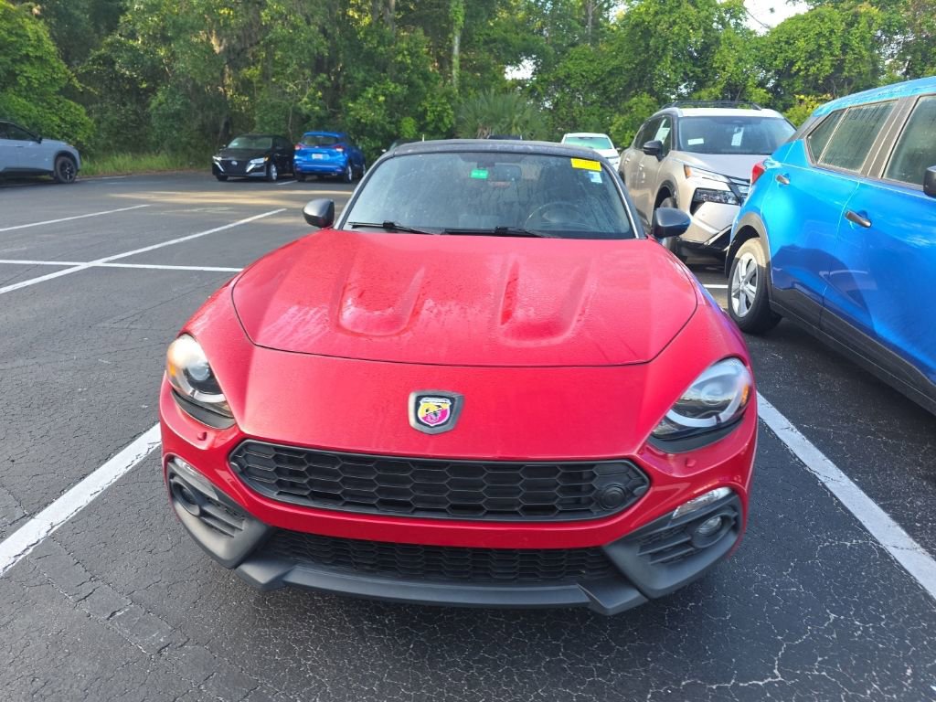 Used 2019 FIAT 124 Spider Abarth w/ Convenience Group image 2
