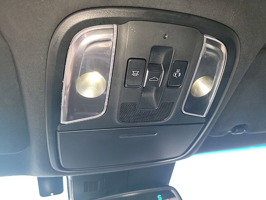 Used 2021 Kia Stinger GT2 image 35