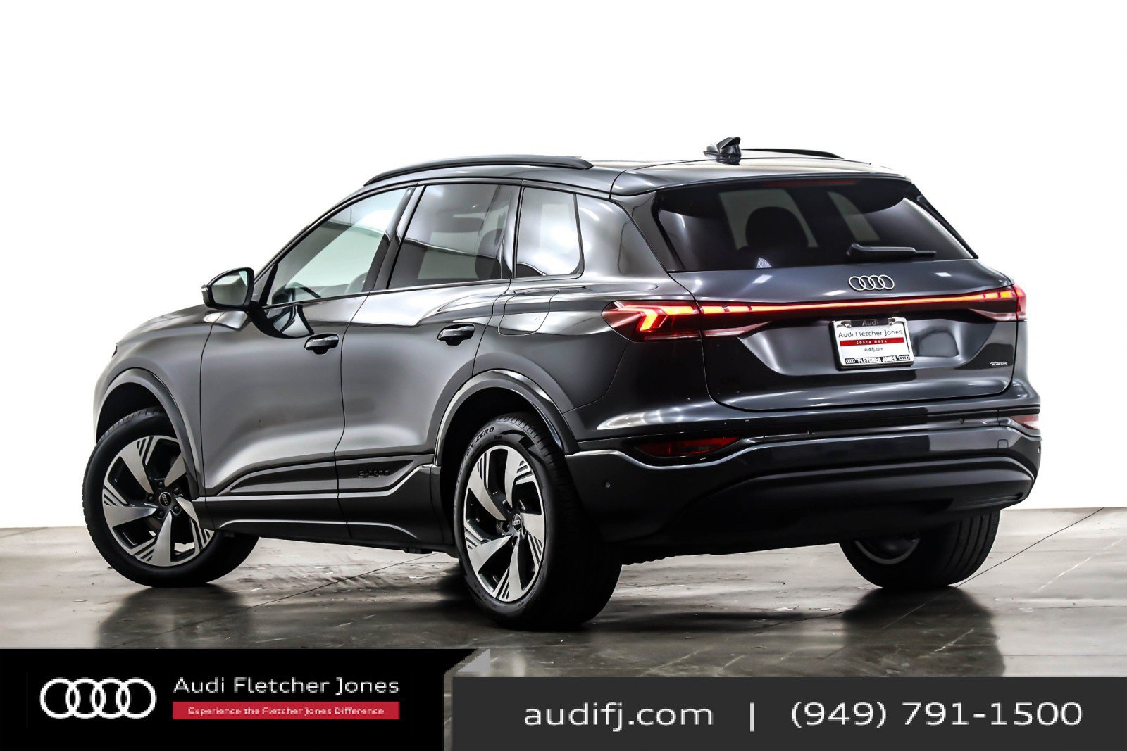 Used 2025 Audi Q6 e-tron Premium w/ Convenience Package image 12