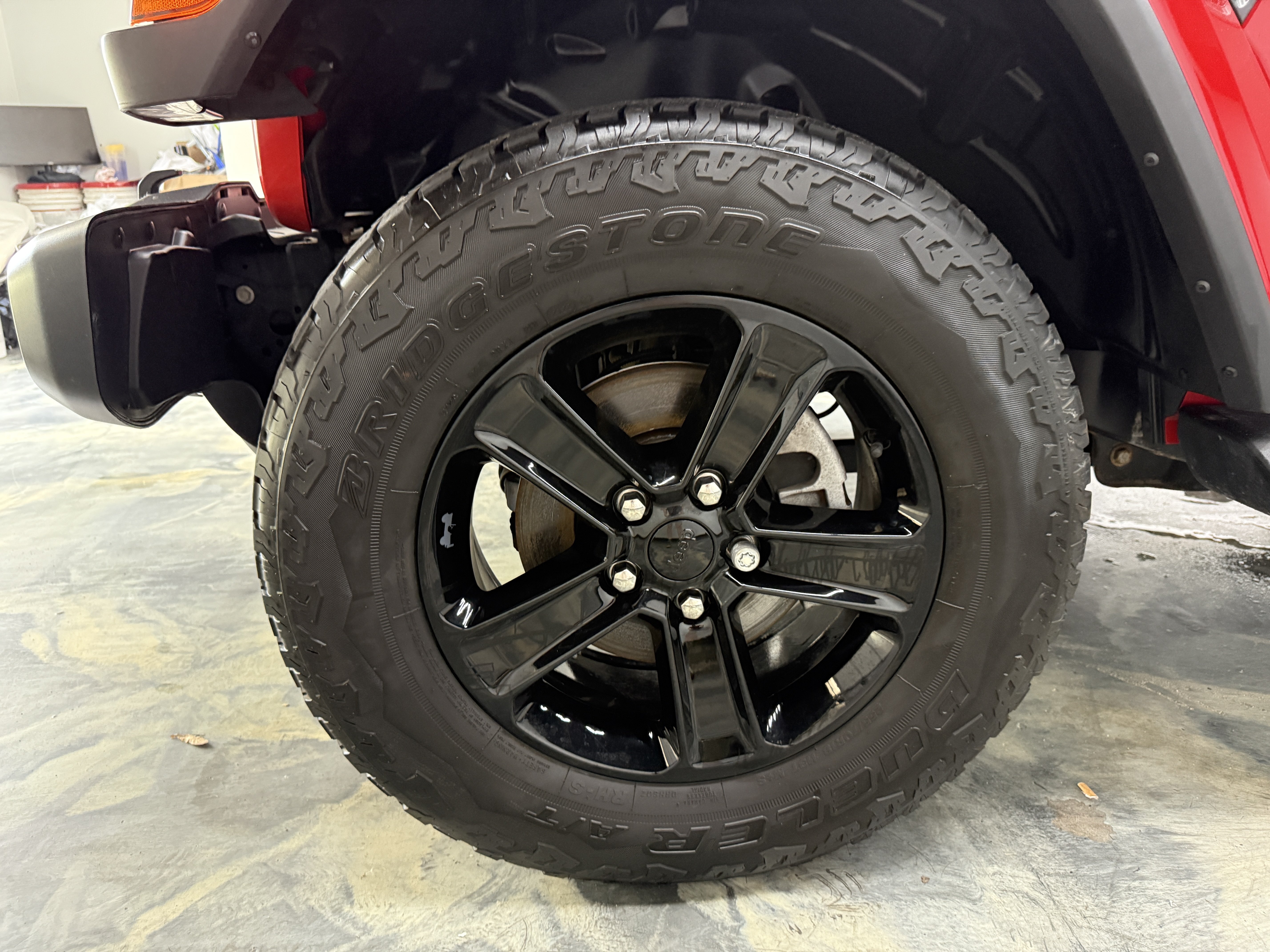 Used 2022 Jeep Wrangler Unlimited Sahara w/ Altitude AWD/4WD image 24