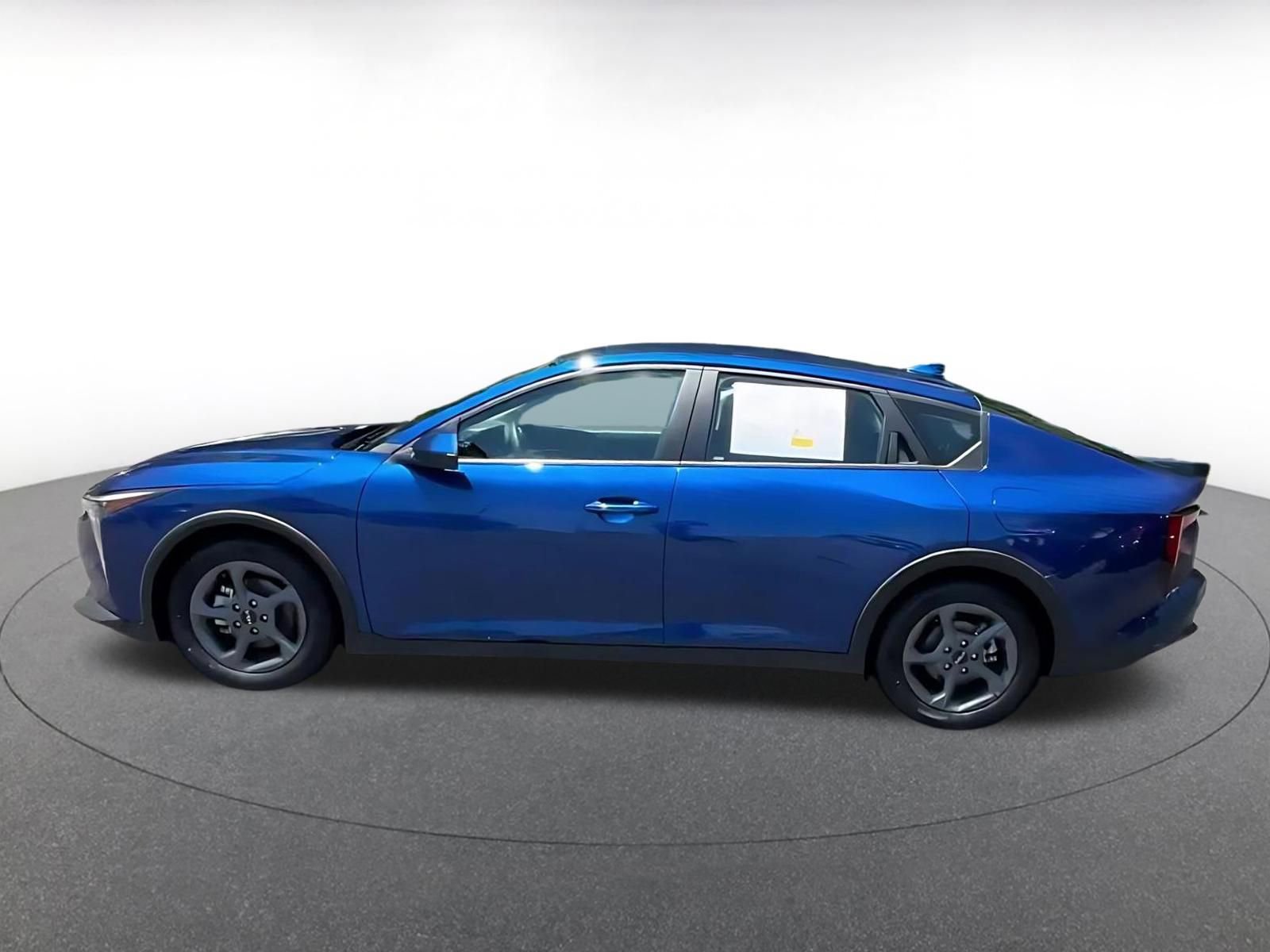 Used 2025 Kia K4 FWD image 7