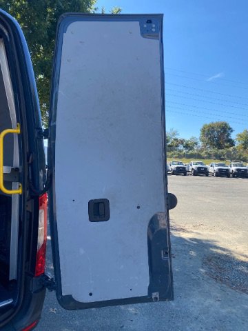 Used 2019 Mercedes-Benz Sprinter 170 image 10