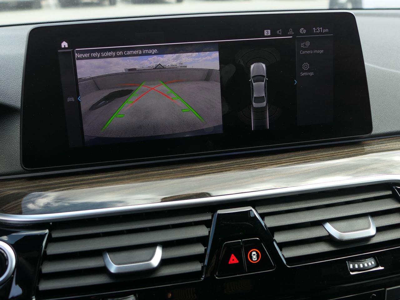 Used 2020 BMW 530e w/ Convenience Package image 22