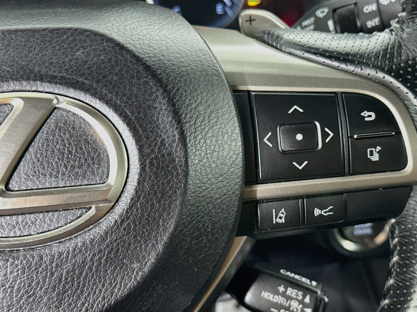 Used 2022 Lexus RX 350 F Sport AWD/4WD image 12
