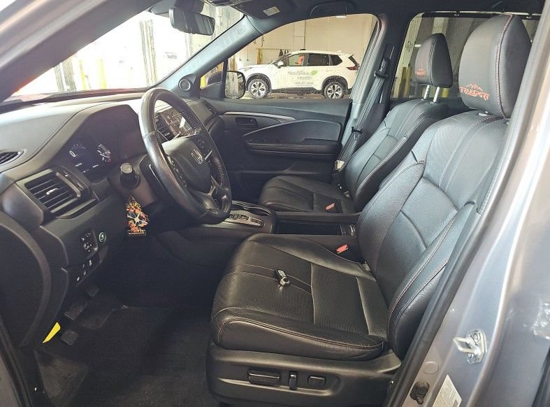 Used 2023 Honda Passport TrailSport image 6
