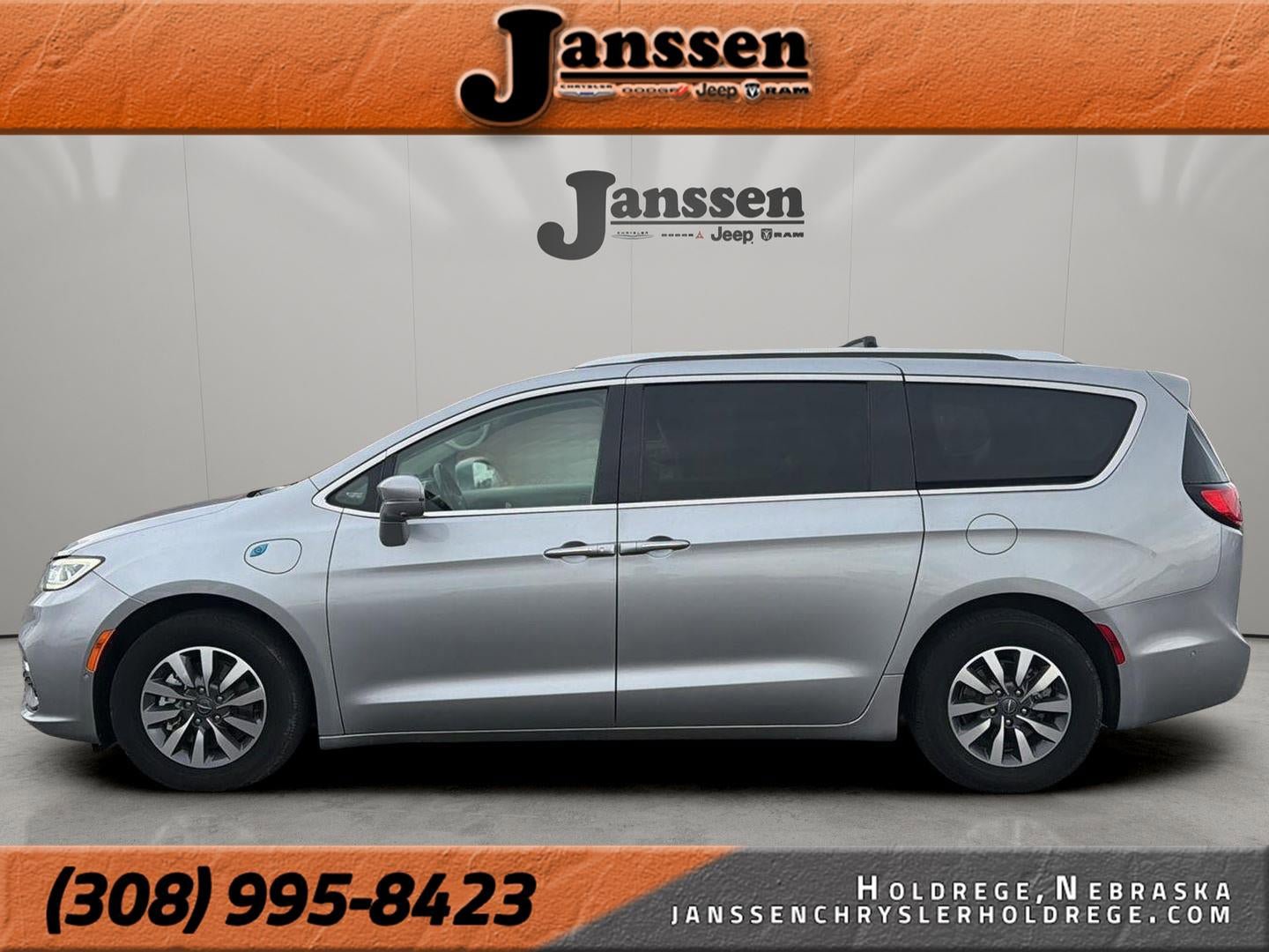Used 2021 Chrysler Pacifica Touring-L