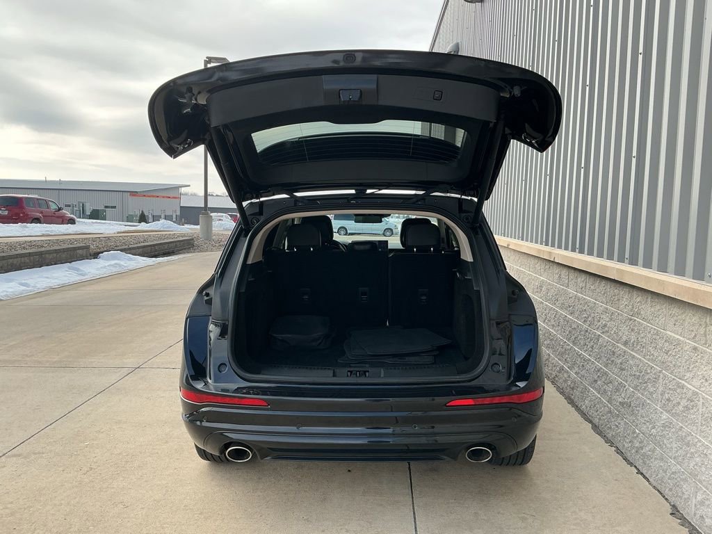 Used 2023 Lincoln Corsair Grand Touring w/ Equipment Group 302A image 23