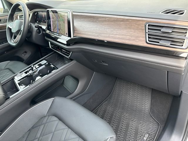 Used 2025 Volkswagen Atlas SEL Premium R-Line image 19