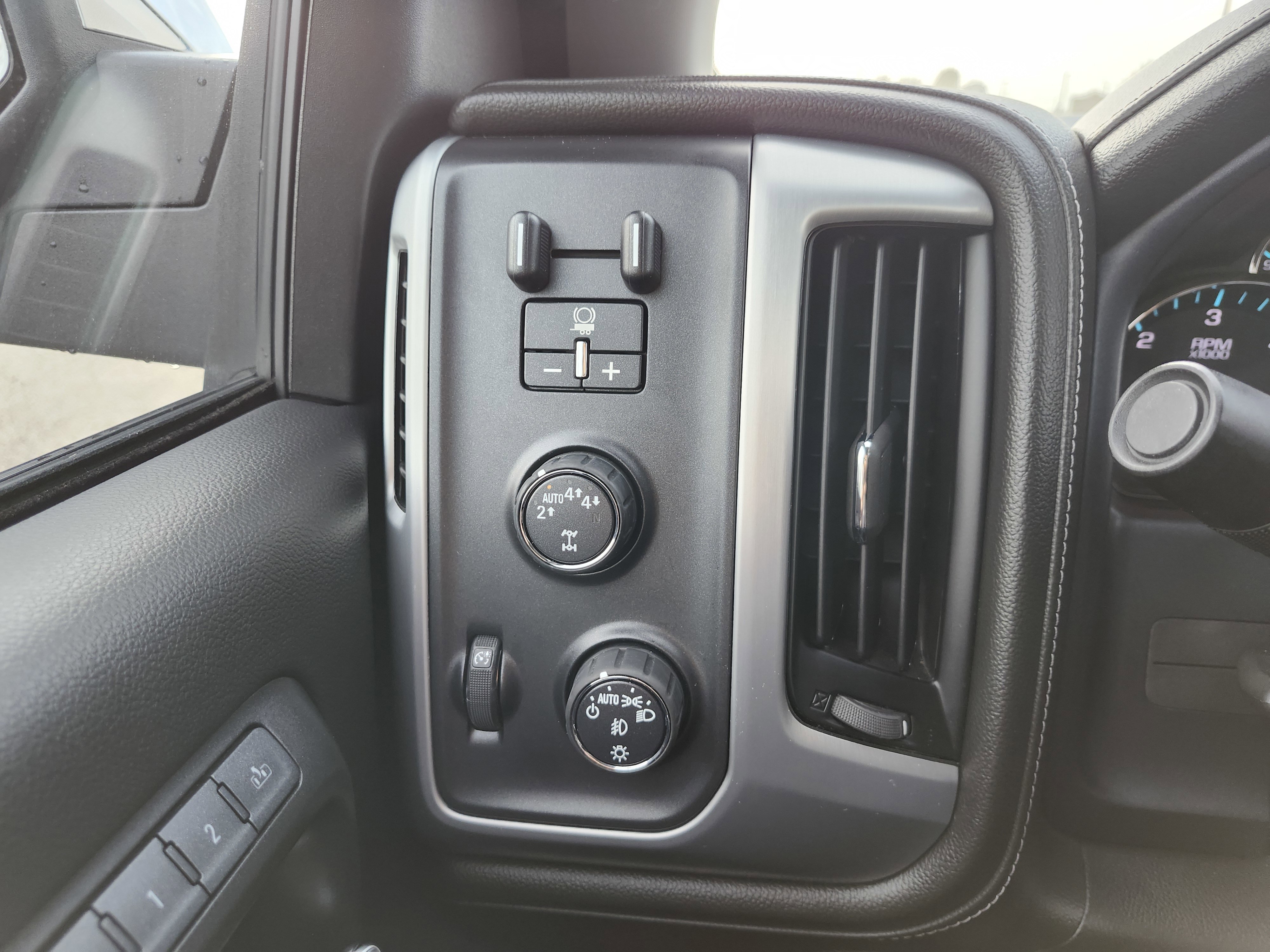 Used 2017 GMC Sierra 1500 SLT image 9