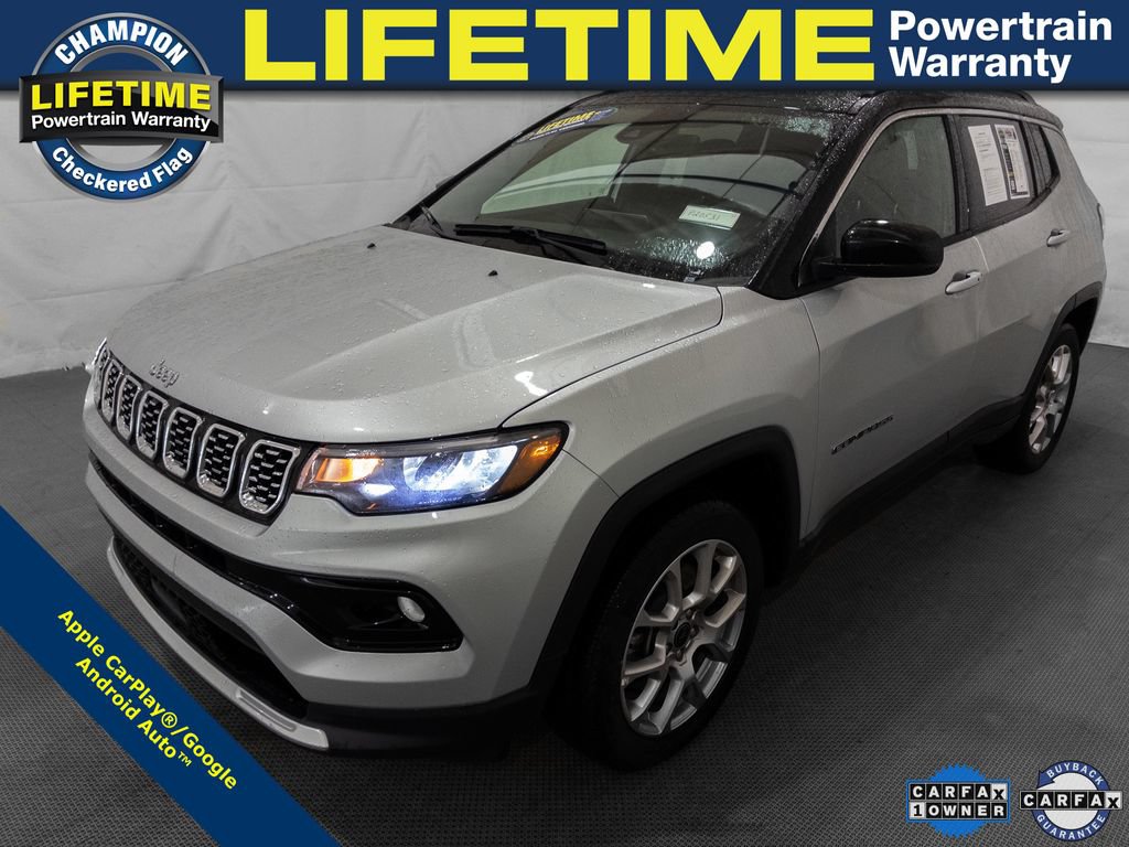 Used 2025 Jeep Compass Limited AWD/4WD image 1