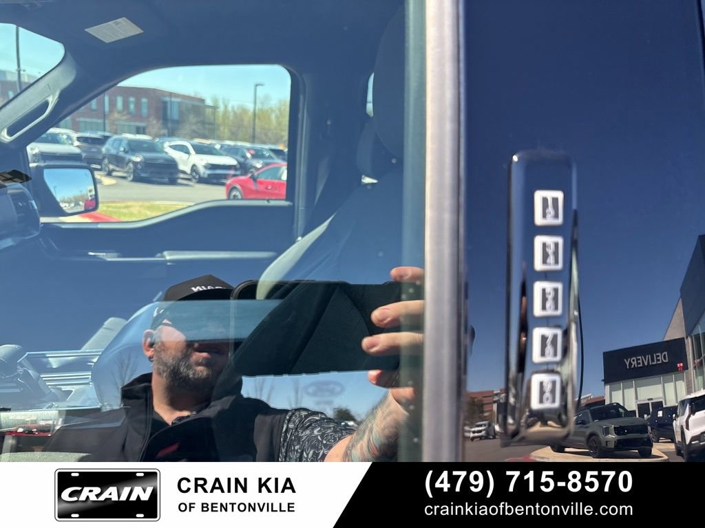 Used 2022 Ford F150 XLT w/ Equipment Group 302A High image 12