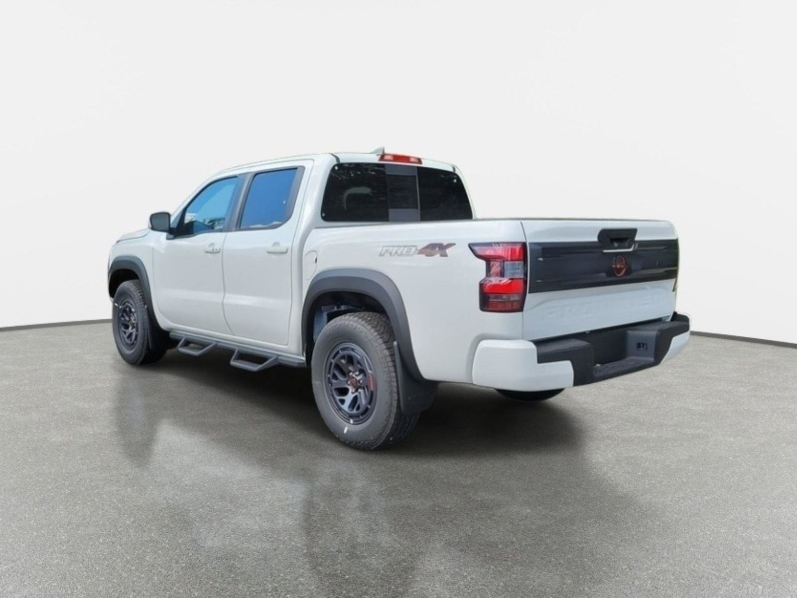 New 2025 Nissan Frontier PRO-4X image 4