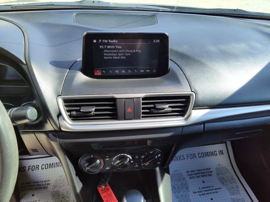 Used 2018 MAZDA MAZDA3 Sport image 25