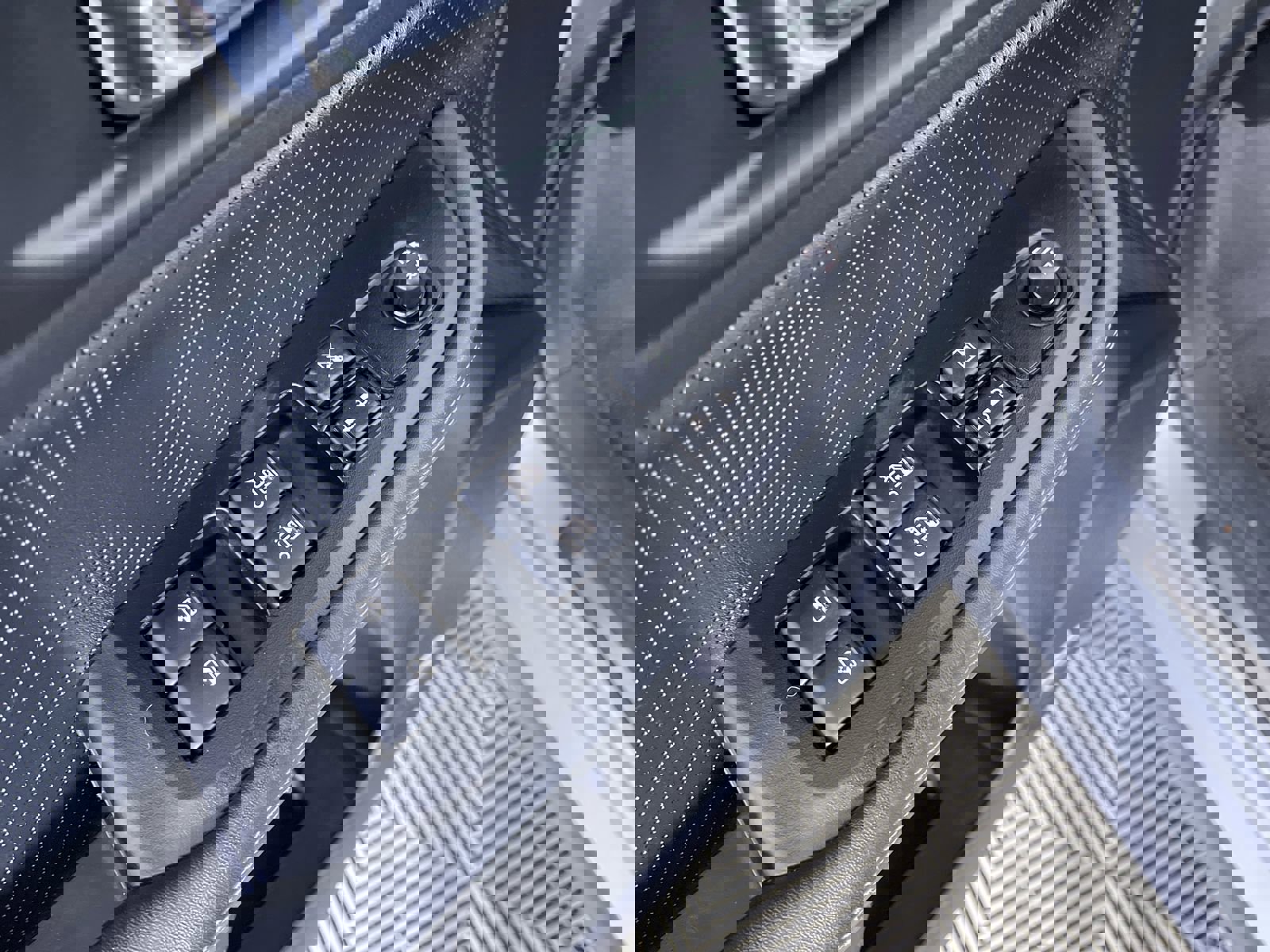 Used 2016 Subaru Legacy 3.6R Limited image 14