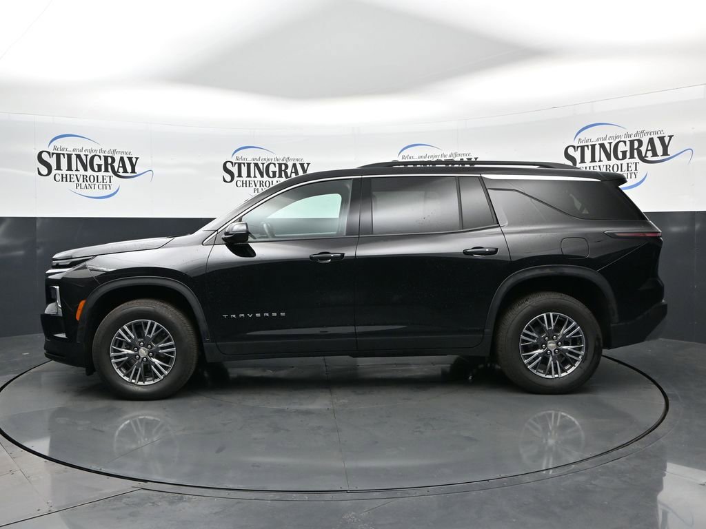 Used 2026 Chevrolet Traverse LT AWD/4WD image 4