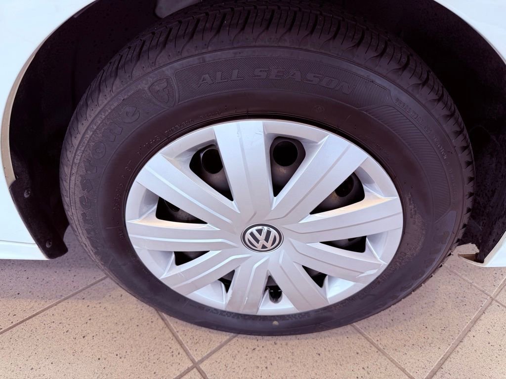 Used 2016 Volkswagen Jetta S image 14
