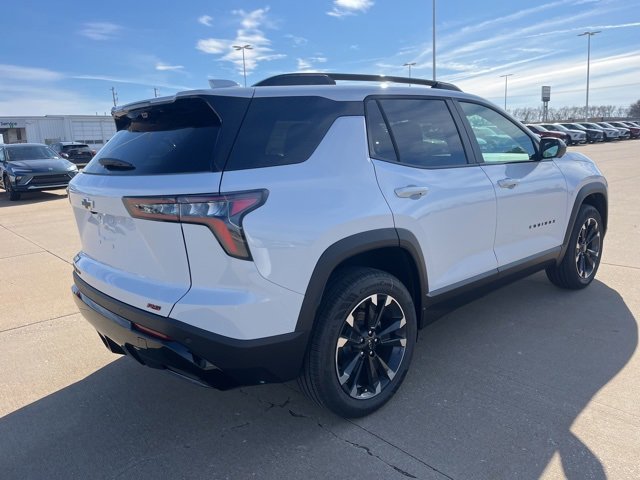 New 2026 Chevrolet Equinox RS image 3