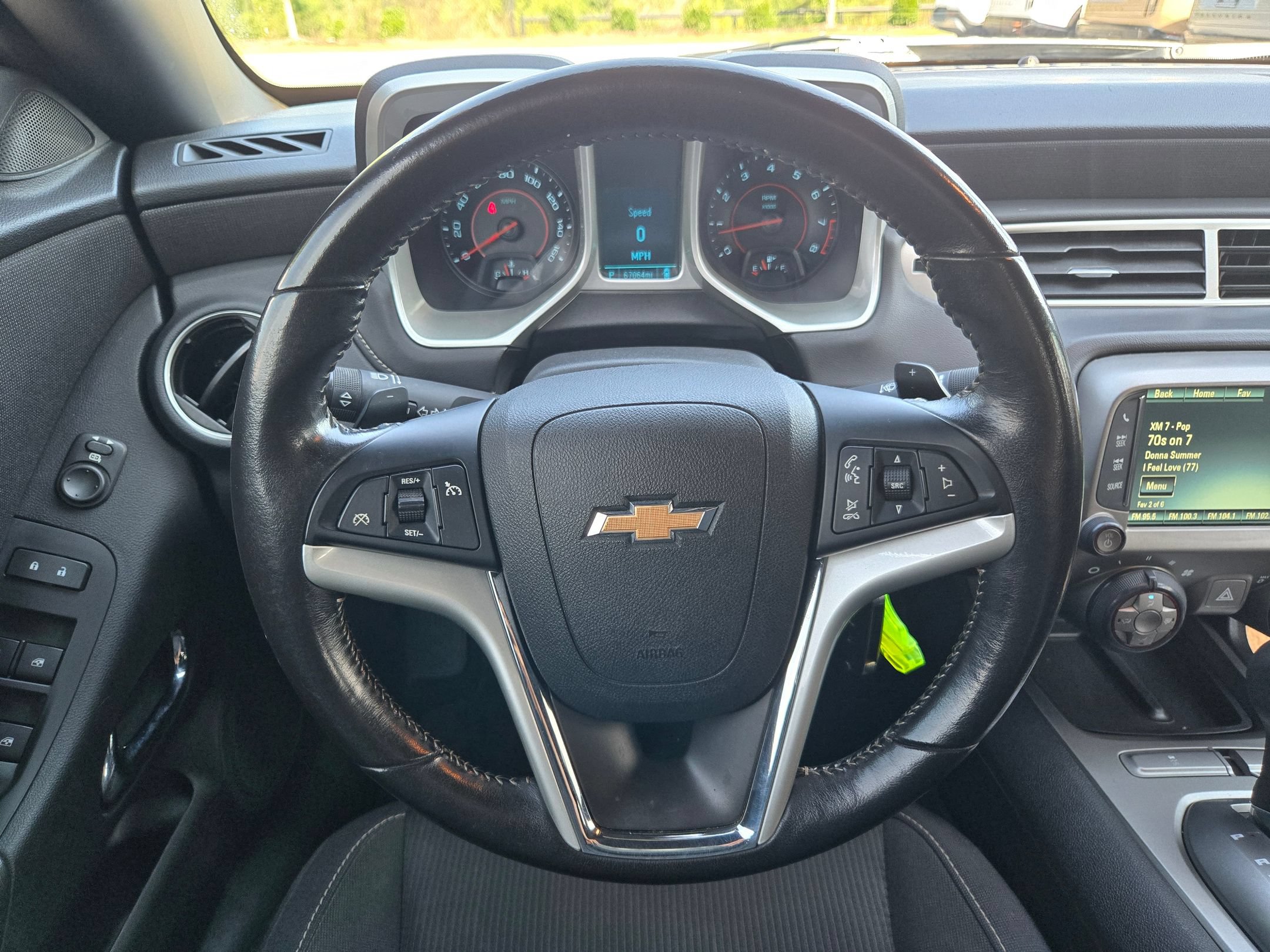 Used 2015 Chevrolet Camaro LT RWD image 26