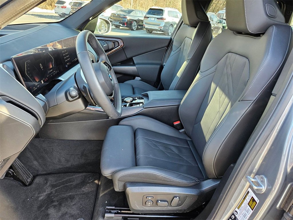 Used 2025 BMW X3 xDrive30i w/ Premium Package image 8