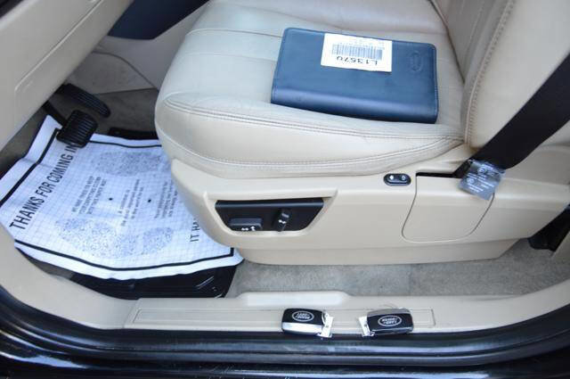 Used 2013 Land Rover LR2 HSE AWD/4WD image 34