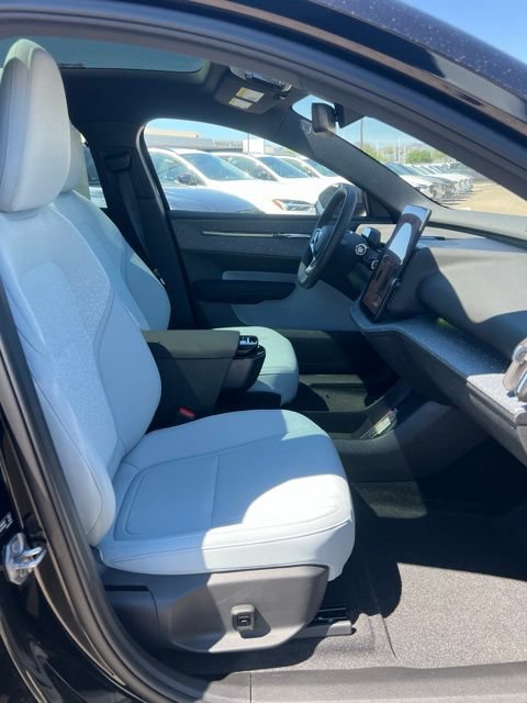 New 2026 Volvo EX30 Ultra w/ Protection Package Premier AWD/4WD image 28