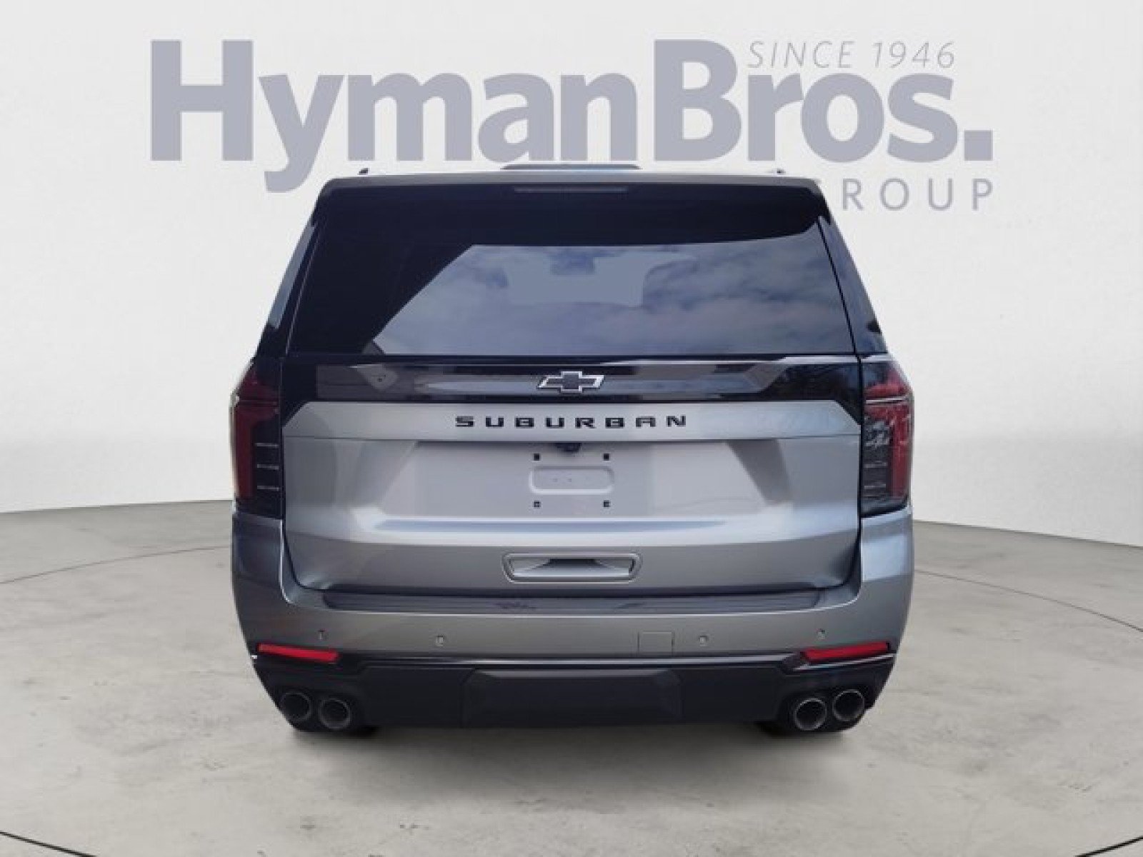 Used 2025 Chevrolet Suburban Z71 AWD/4WD image 4