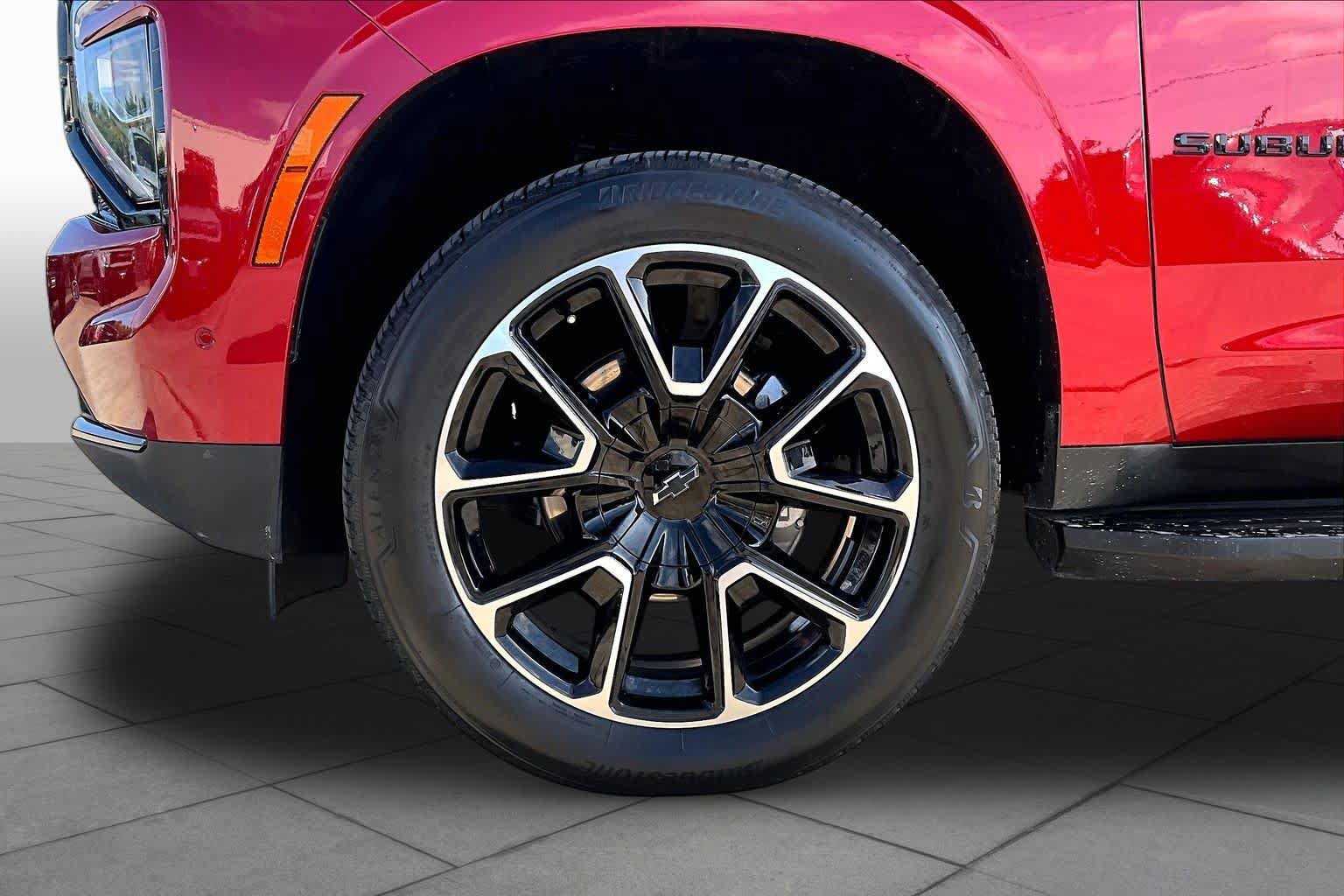 Certified 2025 Chevrolet Suburban RST w/ Comfort Package RWD image 20