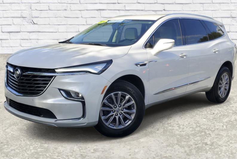 Used 2024 Buick Enclave Essence w/ Technology Package