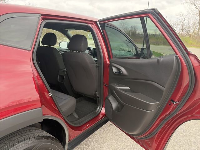 Used 2024 Chevrolet Trax RS w/ Driver Confidence Package image 17