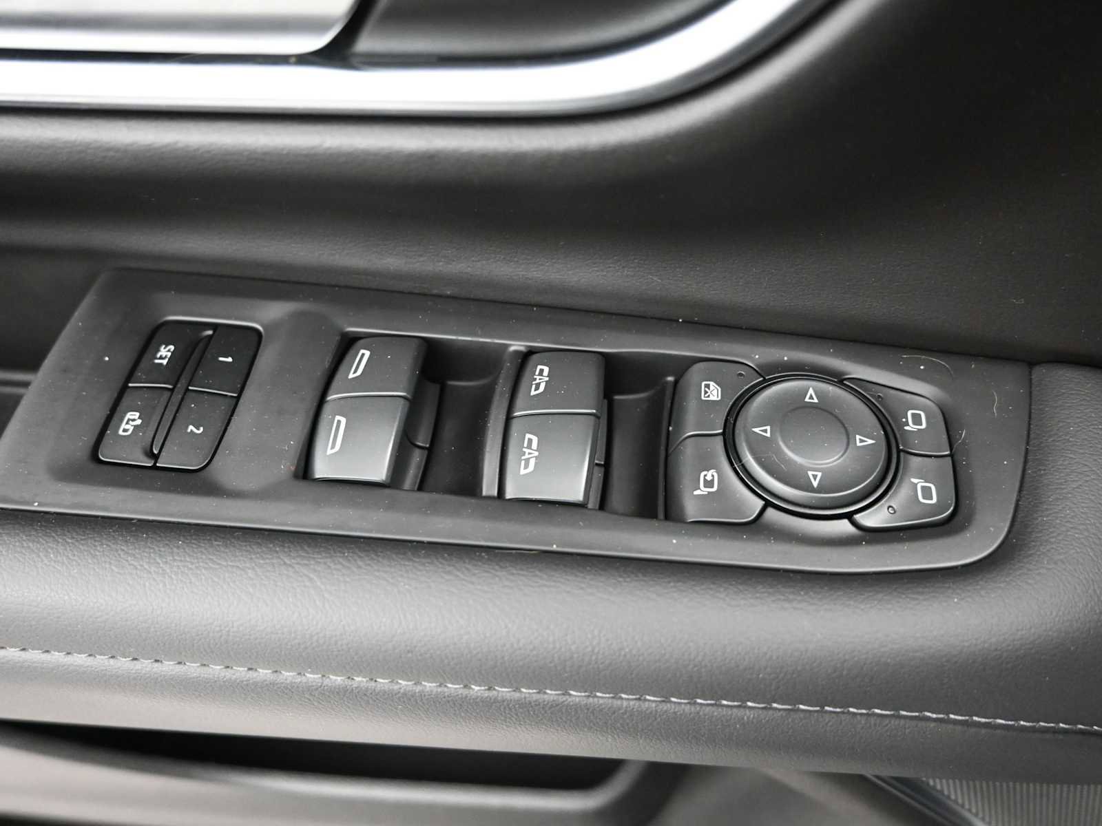 Used 2022 Chevrolet Tahoe LT w/ Luxury Package image 20