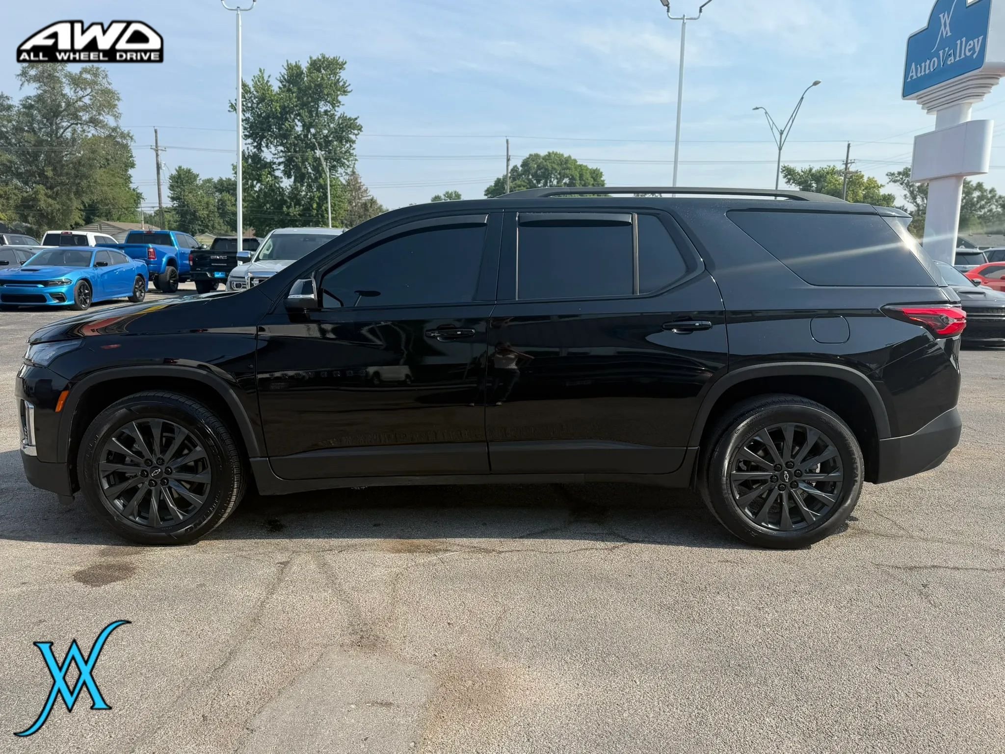 Used 2023 Chevrolet Traverse RS w/ LPO, Floor Liner Package AWD/4WD image 4