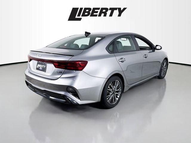 Used 2023 Kia Forte GT-Line w/ GT-Line Premium Package image 7