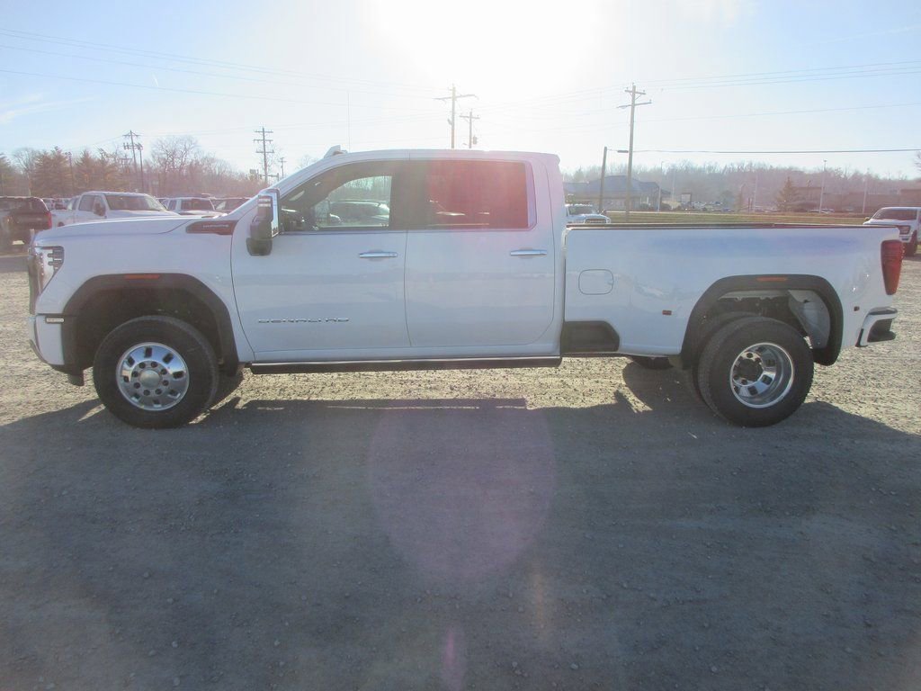 New 2026 GMC Sierra 3500 Denali Ultimate image 10