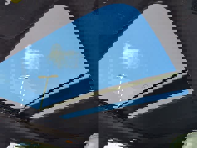 Used 2015 Jeep Grand Cherokee SRT w/ Luxury Group II image 19