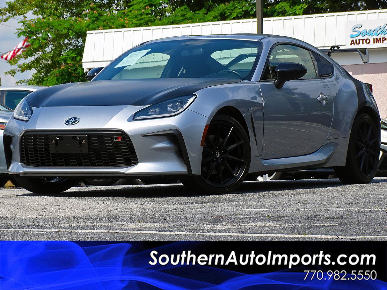 Used 2024 Toyota GR86 Premium RWD image 1