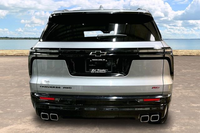 Used 2024 Chevrolet Traverse RS w/ LPO, Floor Liner Package image 5